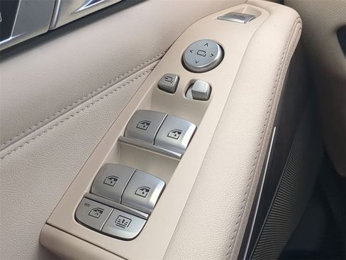 Certified 2023 BMW X7 xDrive40i w/ Premium Package image 26