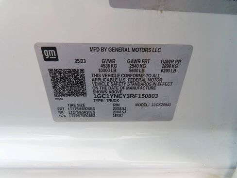 Used 2024 Chevrolet Silverado 2500 LT AWD/4WD image 24
