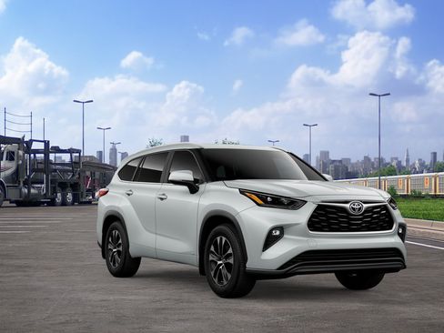New 2026 Toyota Highlander XLE AWD/4WD image 15