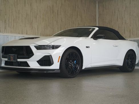 Used 2024 Ford Mustang GT Premium w/ GT Performance Package RWD image 4