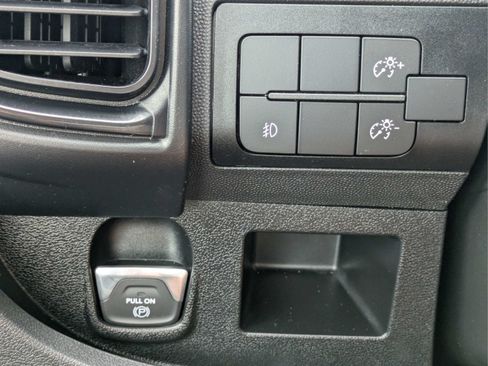 Used 2025 RAM ProMaster 2500 w/ U-Haul Equipment Group FWD image 20