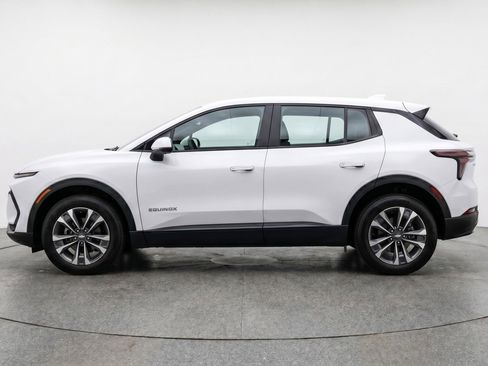 Used 2025 Chevrolet Equinox LT image 5