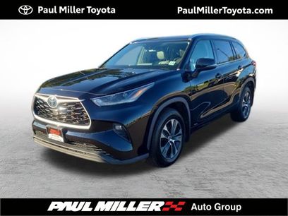 Used 2021 Toyota Highlander XLE