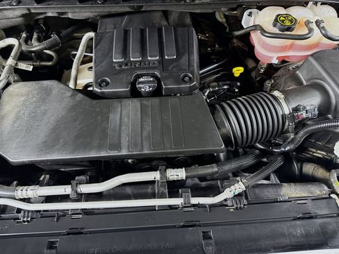 Used 2024 GMC Sierra 1500 Pro w/ Convenience Package image 34