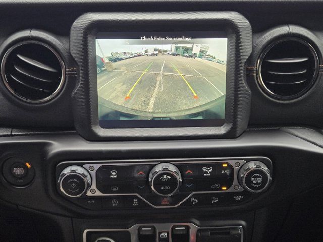 Used 2021 Jeep Wrangler Unlimited Sahara AWD/4WD image 17