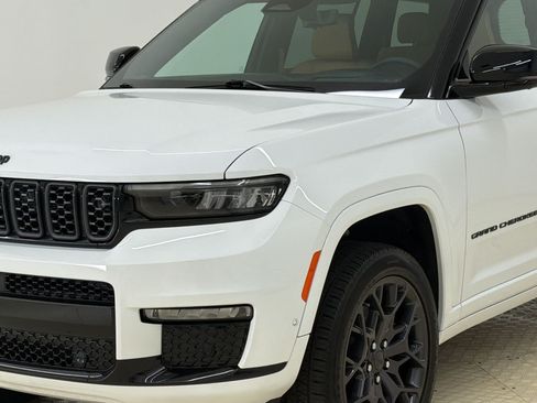 Used 2025 Jeep Grand Cherokee L Summit AWD/4WD image 26
