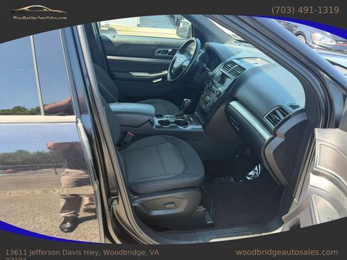 Used 2019 Ford Explorer XLT FWD image 15