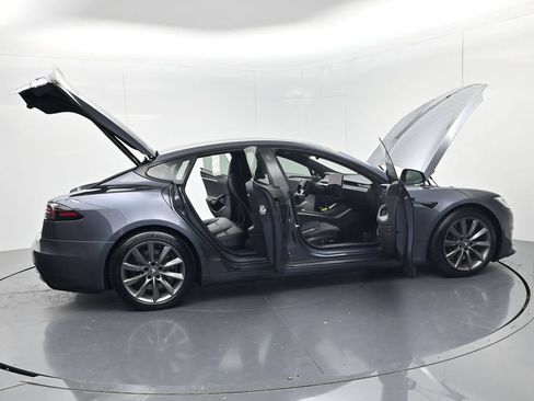 Used 2022 Tesla Model S Plaid AWD/4WD image 58