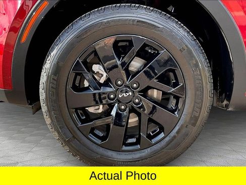 Used 2022 Kia Sorento S w/ Panoramic Sunroof Package image 8