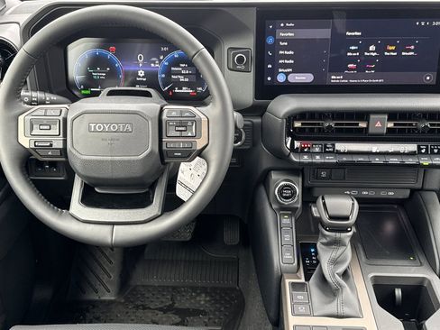 Certified 2025 Toyota Land Cruiser image 18