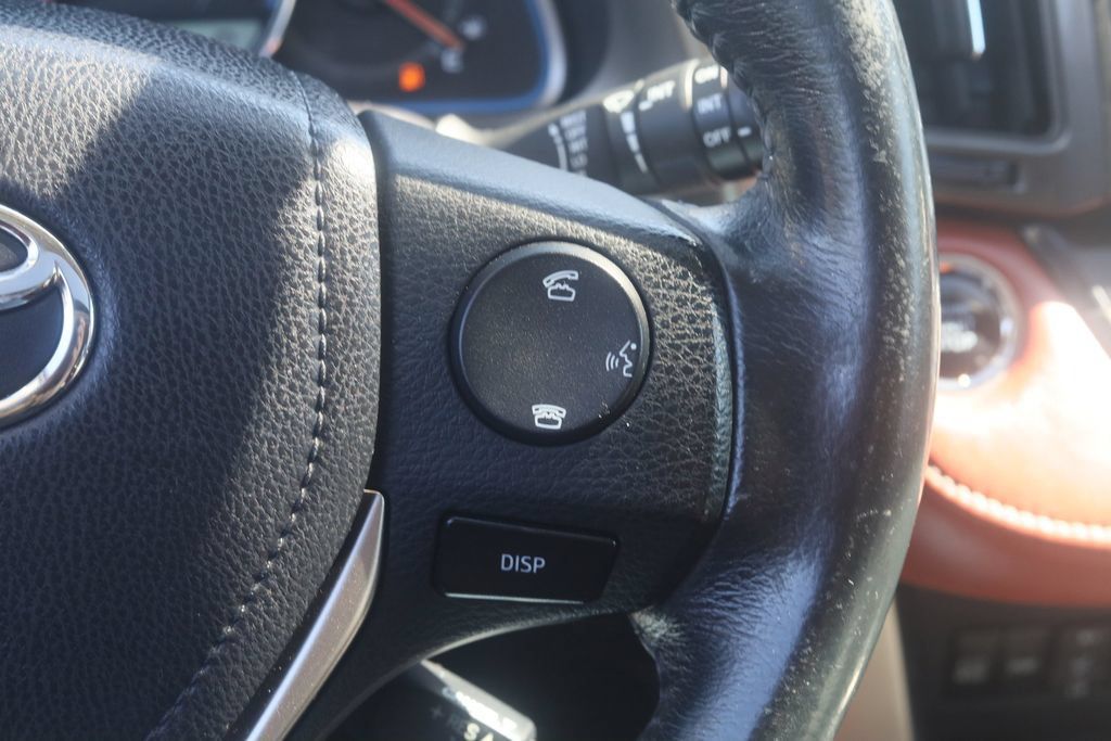 Used 2015 Toyota RAV4 Limited AWD/4WD image 22