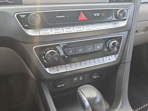 Used 2018 Hyundai Sonata SEL image 15