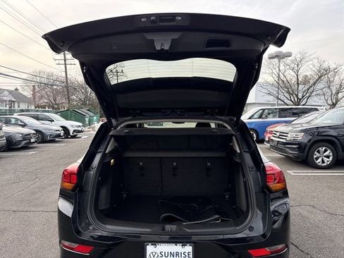 Used 2023 Buick Encore GX Select w/ Sport Touring Package image 31