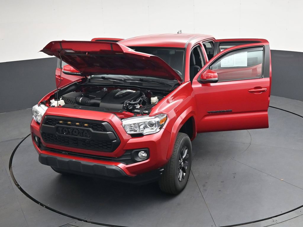 Used 2022 Toyota Tacoma SR5 w/ Technology Package RWD image 44
