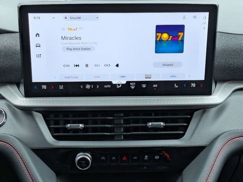 New 2026 Ford Explorer ST-Line w/ ST-Line Street Pack image 18