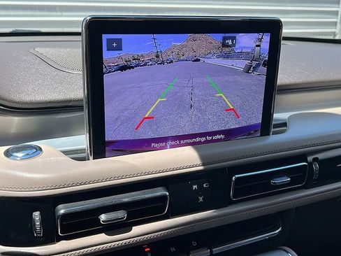 Certified 2024 Lincoln Aviator 2WD w/ Premium Package image 18