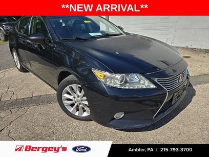 Used 2013 Lexus ES 300h w/ Luxury Pkg