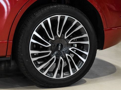 Used 2022 Lincoln Corsair AWD w/ Premium Package image 58