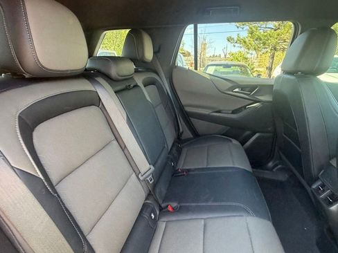 Used 2025 Chevrolet Equinox LT w/ Convenience Package II FWD image 15