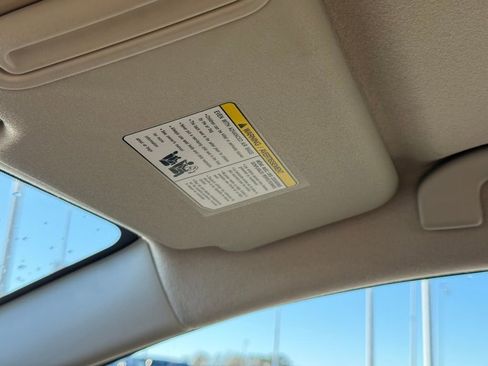 Used 2024 Nissan Versa S w/ S Plus Package image 19