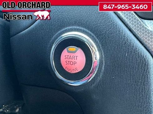 Used 2017 Nissan Pathfinder SL w/ SL Premium Package AWD/4WD image 19