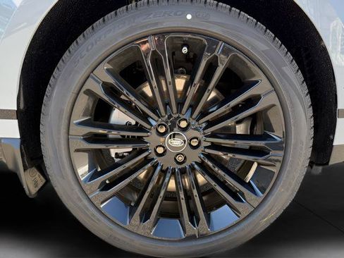 New 2026 Land Rover Range Rover Velar Dynamic SE image 10