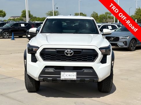 Used 2024 Toyota Tacoma TRD Off-Road image 4