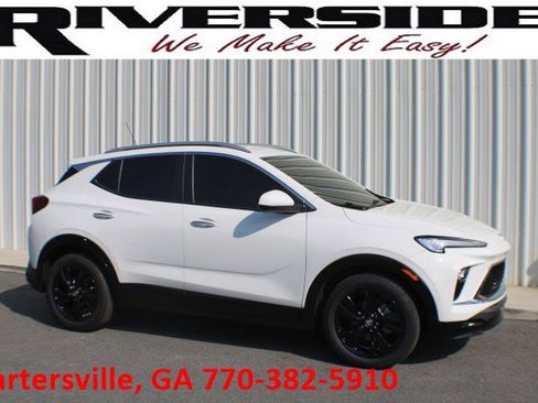 Certified 2024 Buick Encore GX Sport Touring FWD image 1