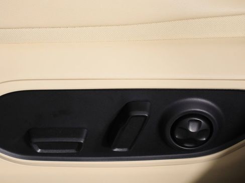 New 2025 Jeep Grand Cherokee L Limited image 25