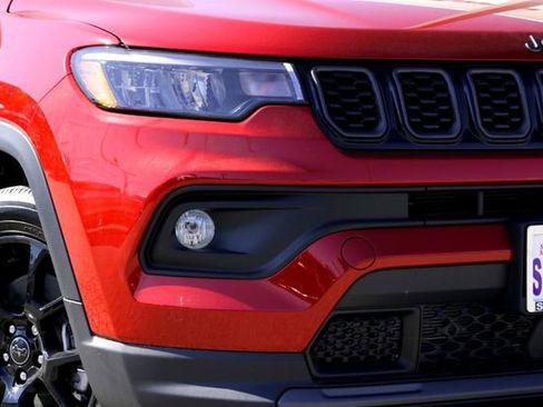 New 2026 Jeep Compass Latitude image 3