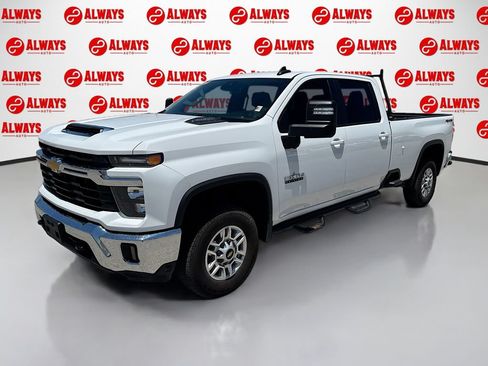 Used 2024 Chevrolet Silverado 2500 LT w/ Texas Edition AWD/4WD image 1