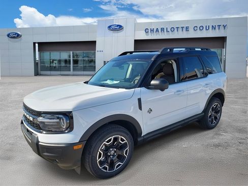 New 2025 Ford Bronco Sport Outer Banks w/ Outer Banks Tech Package+ AWD/4WD image 2