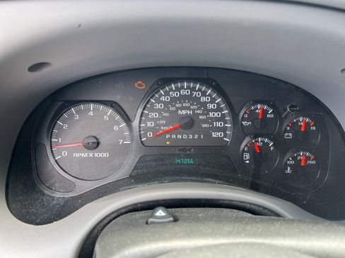 Used 2006 Chevrolet TrailBlazer LS w/ LS Preferred Equipment Group AWD/4WD image 9