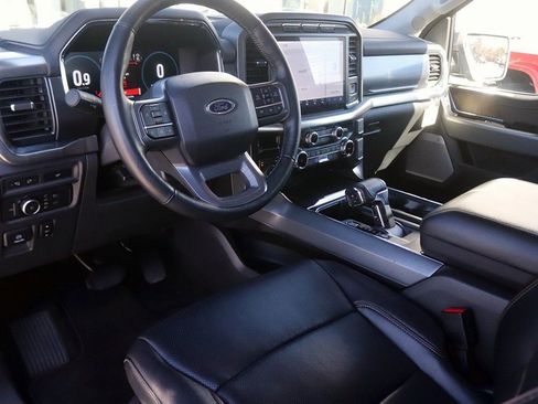 Used 2022 Ford F150 Lariat image 14