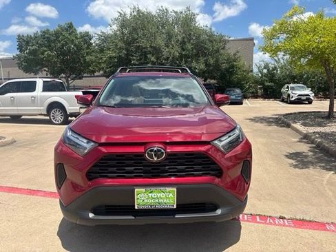 Used 2025 Toyota RAV4 XLE w/ Convenience Package FWD image 2