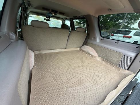 Used 1998 GMC Yukon 2WD 4-Door w/ Marketing Opt Pkg 5 image 25