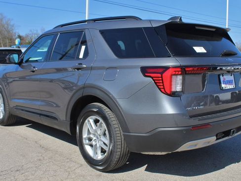 New 2026 Ford Explorer Active w/ Active Comfort Package RWD image 7