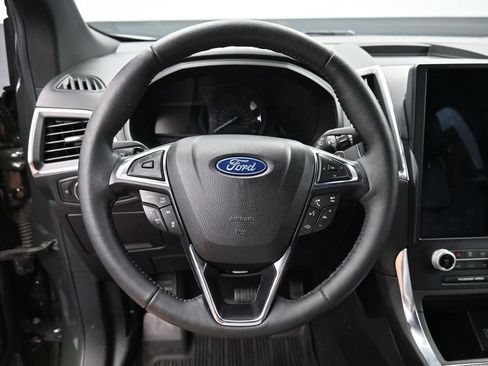 Used 2022 Ford Edge Titanium w/ Equipment Group 301A AWD/4WD image 16