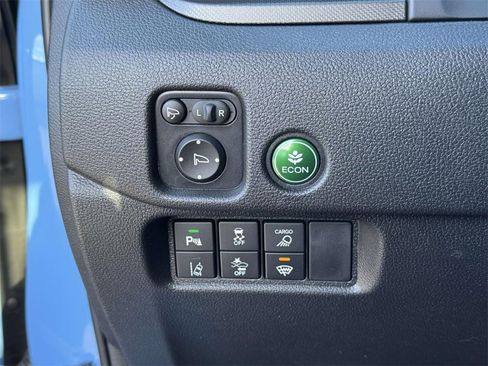 Used 2025 Honda Ridgeline TrailSport image 28