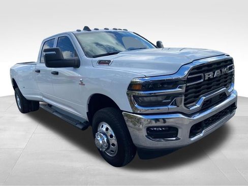 Used 2025 RAM 3500 Tradesman image 3