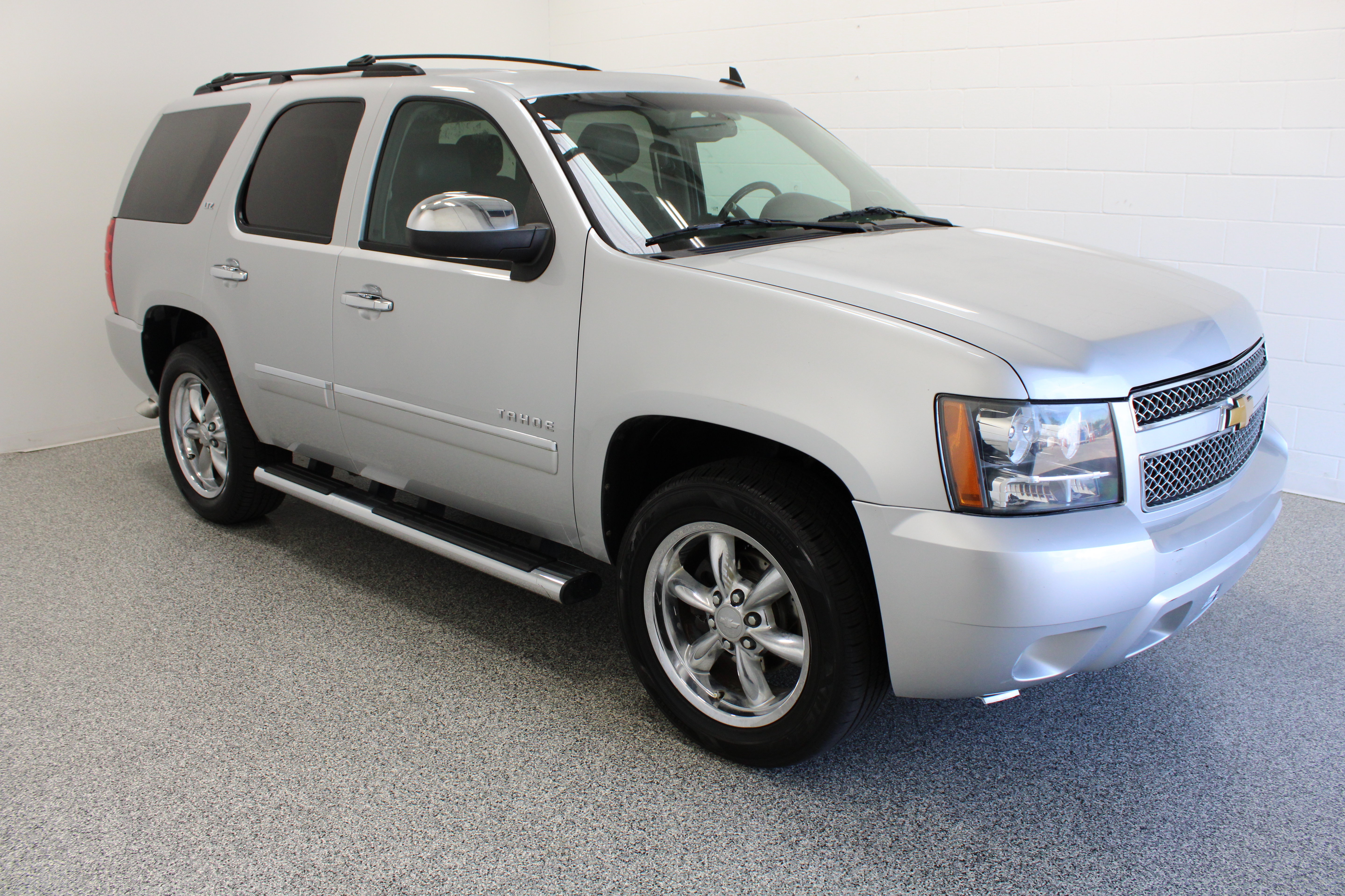 Used 2013 Chevrolet Tahoe LTZ RWD image 4