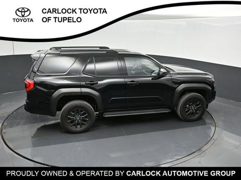 Used 2025 Toyota 4Runner SR5 AWD/4WD image 39