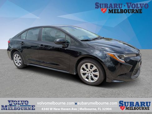 Used 2024 Toyota Corolla LE image 1