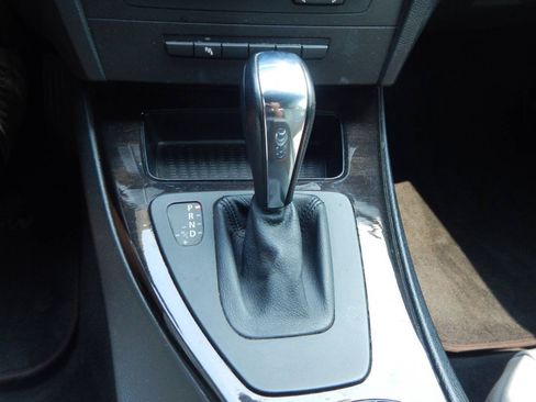 Used 2012 BMW 335i Convertible RWD image 19