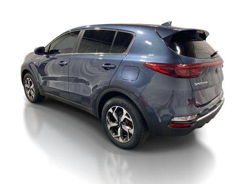 Used 2022 Kia Sportage LX AWD/4WD image 2