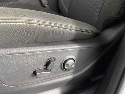 Used 2025 RAM 1500 Big Horn AWD/4WD image 25