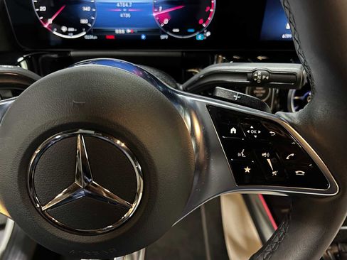 Certified 2025 Mercedes-Benz GLA 250 4MATIC image 28