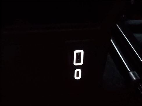 Used 2024 Buick Encore GX Sport Touring w/ Experience Buick Package image 13