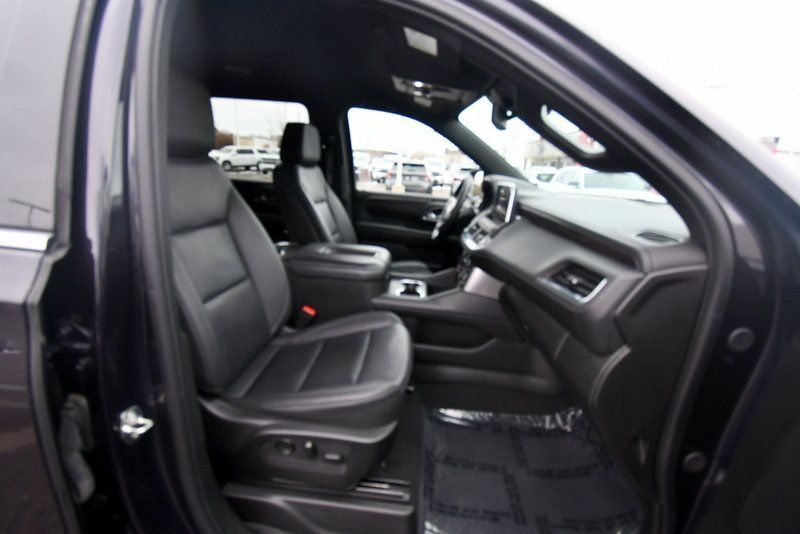 Used 2024 Chevrolet Suburban LT AWD/4WD image 19