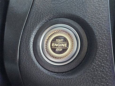 Used 2022 Mercedes-Benz GLC 300 GLC 300 image 21